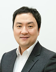 정재칠 사진